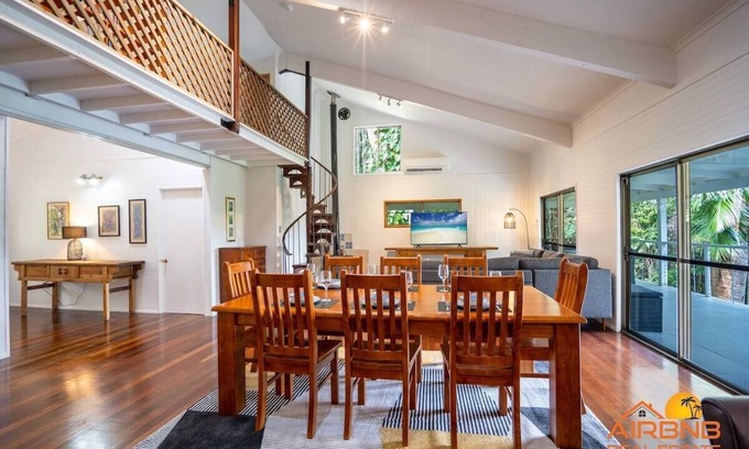 Kuranda Casa | Rainforest holiday home @ Kuranda with swimming pool !!