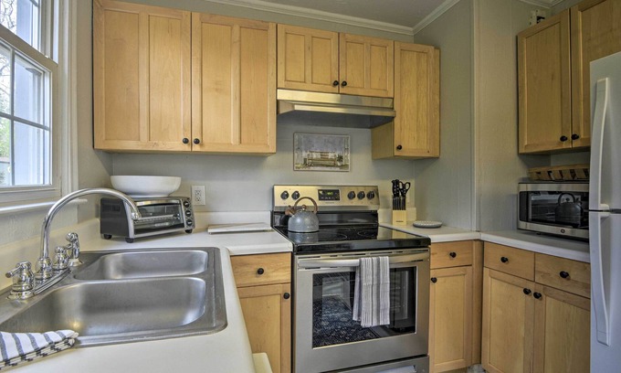 Fairfield Cabaña | Raleigh ITB Home - Mins to Downtown & North Hills!