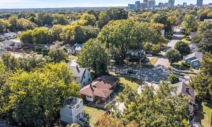 Downtown Casa | Raleigh Tiny Shed~Dtwn~Pets