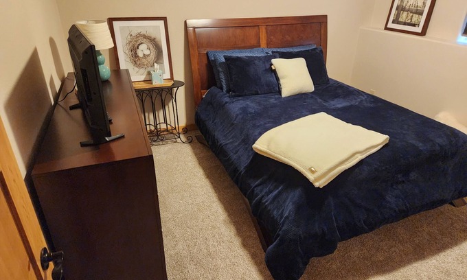 Rapid City Casa | Rally rental in Rapid City close to I90.