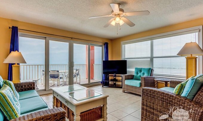 North Redington Beach Condominio | Ram Sea 509 is a Gold 2-bedroom 2 bath Gulf Front Corner Condo on top Floor