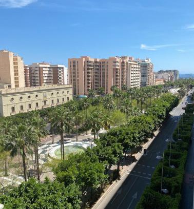Almeria Centro Apartamento | RAMBLA CENTRO - Apartamento excepcional en el corazón de Almería