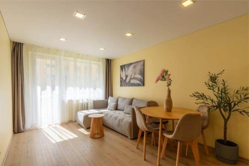 Panevezys Apartamento | Ramybes Oaze, Nauji stylingi apartamentai