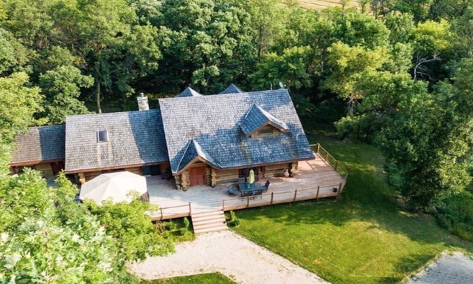 Sanford Casa | Rancho O Relájate ¡El secreto mejor guardado de Manitoba!