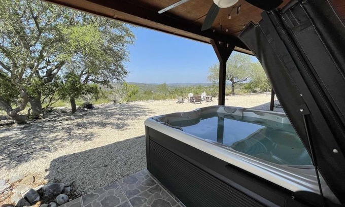 Hondo Casa | Ranchito Cabin in Hondo