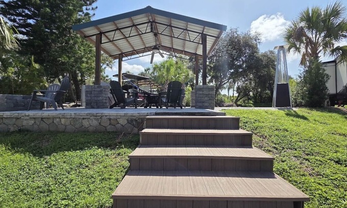 River Ranch Alquiler De RV | RanchLife Waterfront RV Lot w Dock!