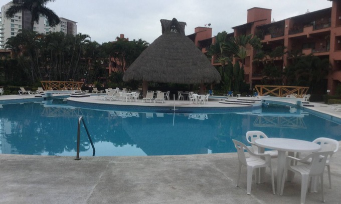 Marina Vallarta Condominio | Condominio recientemente remodelado en la Marina