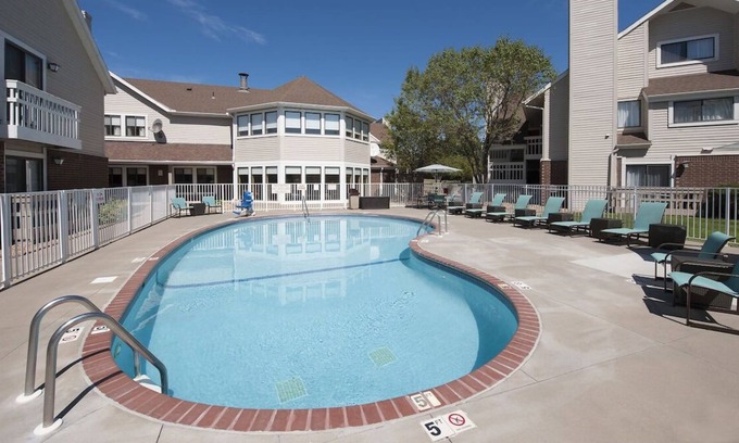 Eagan Casa | Rare Gem! Onsite Pool, Pet-Friendly Property Close to Cascade Bay Waterpark