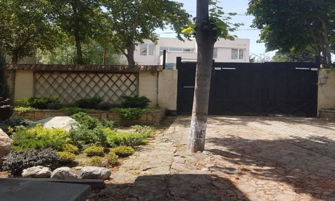 Tbilisi Casa | RARA casa con jardín en Tbilisi