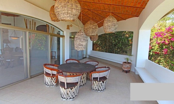 Guadalajara Casa | Lago Raro DelanteroLujo