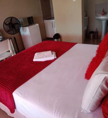 Soshanguve Casa | Rasesa Guesthouse