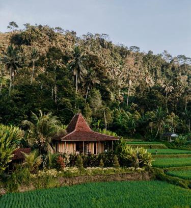 Sidemen Villa | Ravelyn House