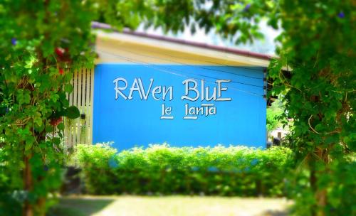 Ko Lanta Casa | Raven Blue