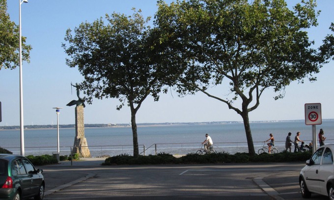 Saint-Nazaire Casa | Ravissante Maison Face au Jardin des Plantes et à Deux pas du Front de Mer