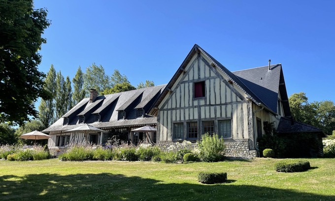 Blangy-le-Chateau Casa | Ravissante Propriété Avec vue et Piscine
