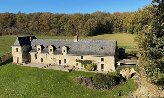 Gennes-Val-de-Loire Casa | Retraite Secrète et Intimiste Pour Amoureux du Calme et de la Campagne