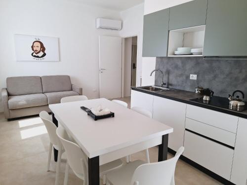 Sud-Ovest Apartamento | Re Lear Expo