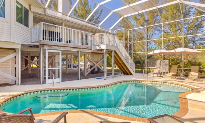Sanibel Casa | Casa de la piscina de cuatro habitaciones cerca de las playas del oeste del golfo!