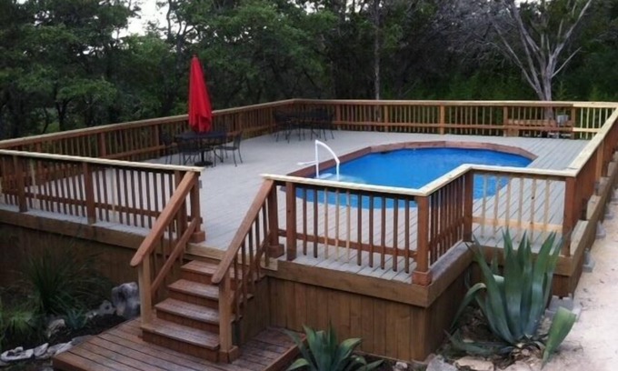 Wimberley Casa | Casa de pavo real, piscina, 4 acres, cerca de la plaza Wimb