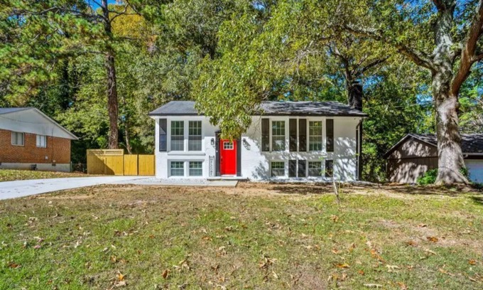 Church Street Casa | Realtor Red Door