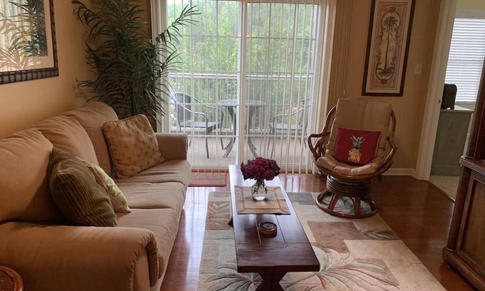 Rehoboth Beach Condominio | Reasonable Rates: Beautiful Condo Close to Beach, Restaurants, Shopping & More!