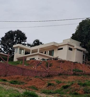 Bueno Brandao Casa | Recanto Feliz na Terra das Cachoeiras