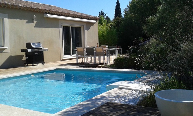Les Angles Casa | Casa con piscina reciente zona residencial cerca del centro