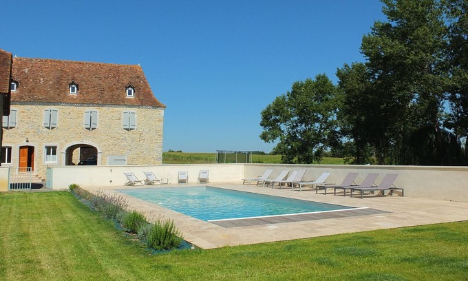 Sauvelade Otro | Recientemente renovado bearnesa granja con piscina climatizada y vistas al Pyren