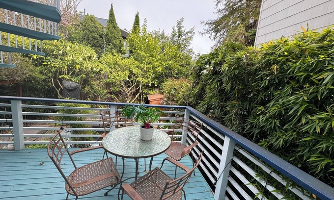 Bernal Heights Apartamento | Recharge in Lush Gardens in the Heart of Bernal Heights