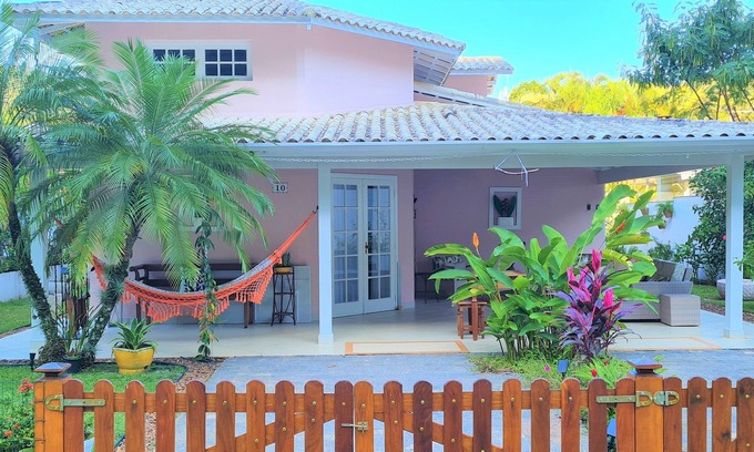 Praia do Pauba Casa | ¡Recargue sus energías con gran comodidad y belleza rodeadas de naturaleza!