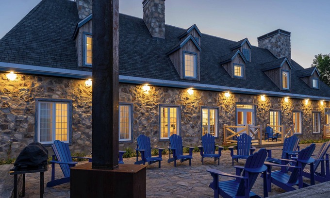 Mauricie Casa | Reconnect with Nature – Wellness Resort Stay with Trails, River Views & Forest