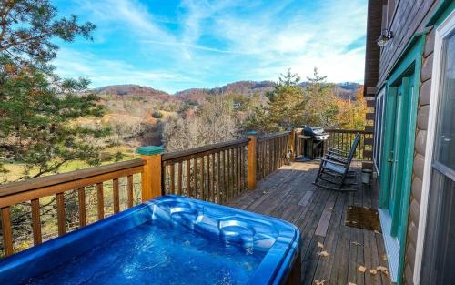 Sevierville Villa | Red Cedar Lodge