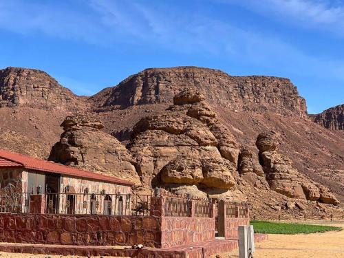 AlUla Chalet De Esquí | Red Mountain Farm