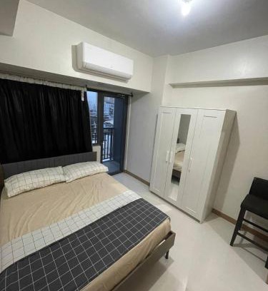 Legazpi Village Apartamento | Red Residences Chino Roces Makati