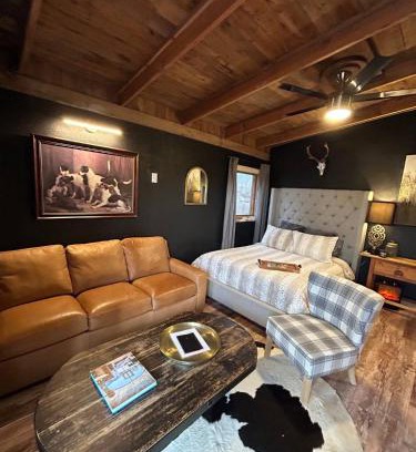 Shreveport Casa | Red River Carriage House With River View