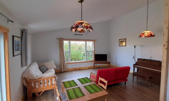 Lunenburg Casa | Red Roof Bed & Breakfast