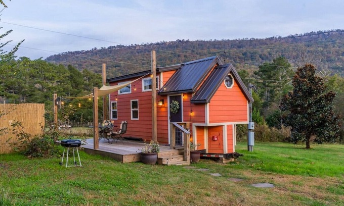 Wildwood Casa | Redbud Tiny Home with a Hot Tub and Mountain Views