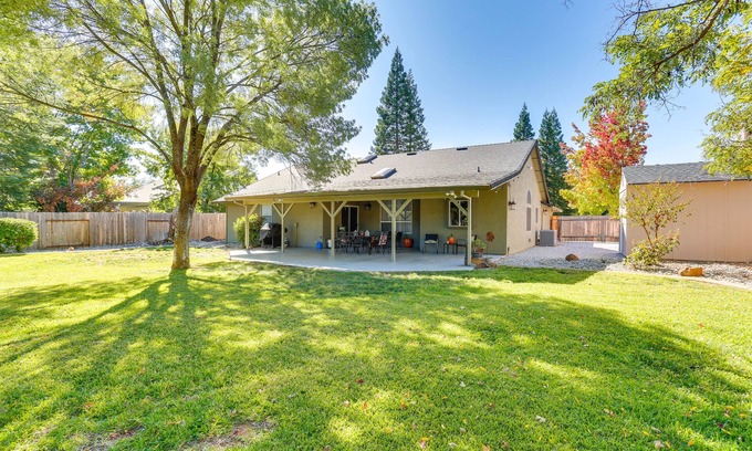 Redding Casa | Redding Home w/ Patio Near Fishing!