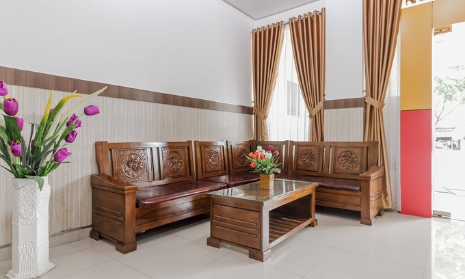 Banjarmasin Casa | RedDoorz near RSU Suaka Insan