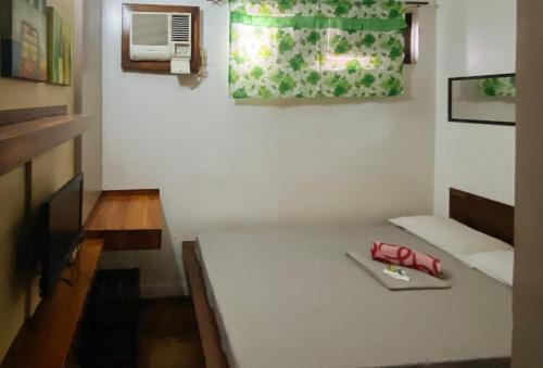Nasugbu Hotel | RedDoorz @ Sukitel Budget Hotel Nasugbu