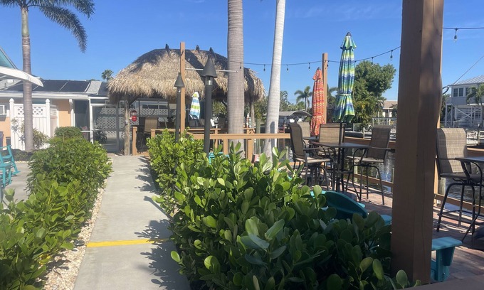 Saint James City Cabina | Redfish @ 2 Fish Inn Waterfront Location