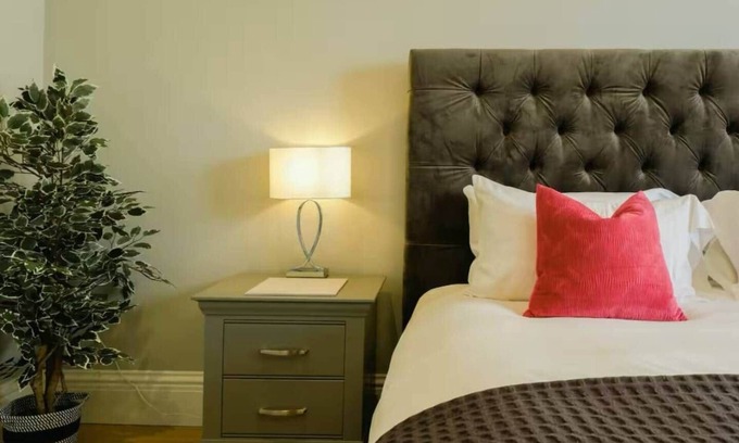 Cotham Apartamento | Redland Elegance | Spacious & Bright