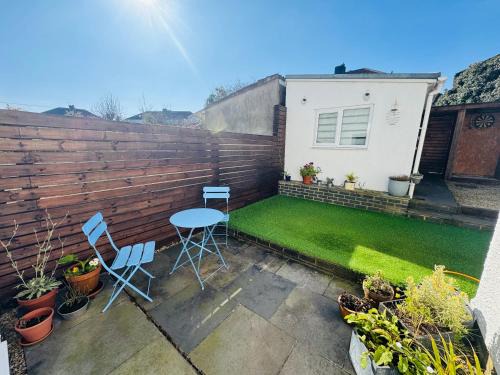 Bristol Casa | Redland's Fun & Colourful Artistic House