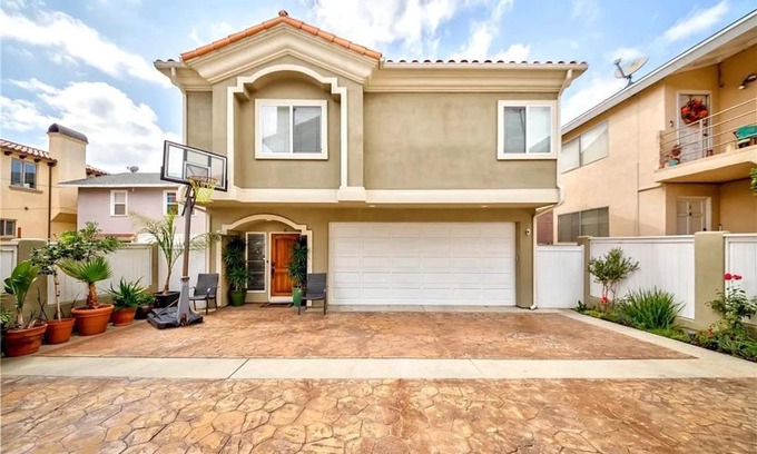 South Redondo Casa | Redondo Beach Suite, 2 BR 1st floor Surf Gym workspace