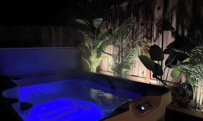 Felton Casa | Redwood Grove (Relaxing Hot Tub+PS5+Redwood Park)