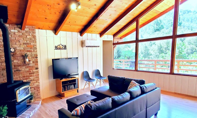 Camp Nelson Cabina | Redwood Retreat, Mountains, Adventure and Nature