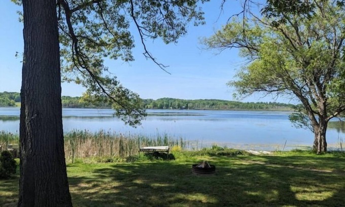 Manistee Casa | Reeds On Bar Lake