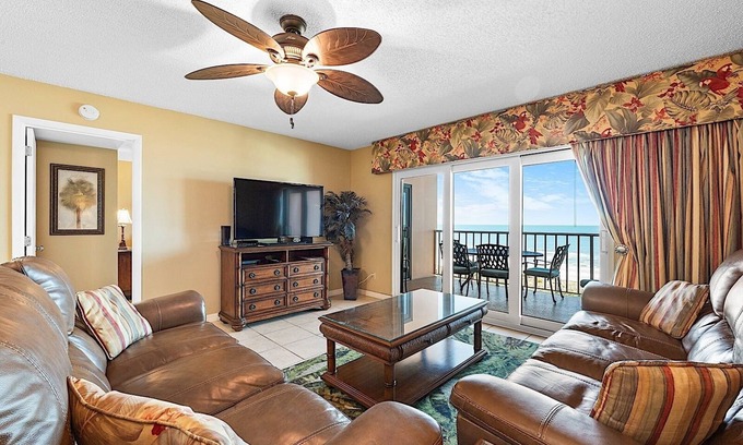 Indian Rocks Beach Condominio | PISO SUPERIOR DIRECTO VISTA FRENTE AL MAR DESDE EL CONDOMINIO INTERIOR, INCLUIDO MAESTRO BR - 5 ESTRELLAS