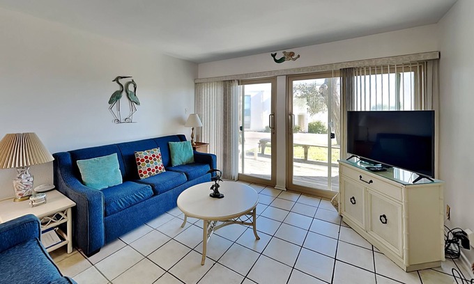 Sailhouse Condominio | Reel Mermaid | Amazing Bayview Getaway, Fishing!