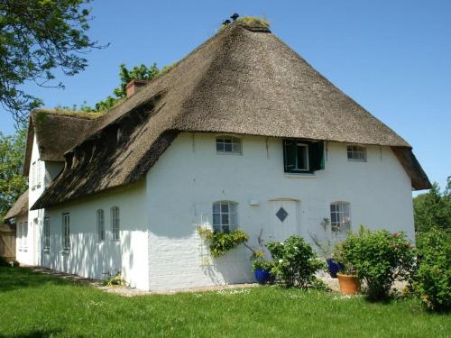 Poppenbull Casa | Reetdachhaus-Poppenbüll